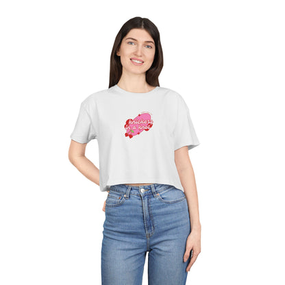 Knickers in a knot Women's Crop Tee